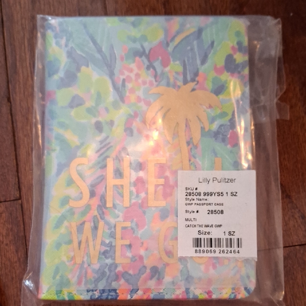 New! Lilly Pulitzer Passport Case